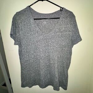 Universal Thread Heather Gray V-Neck Tee